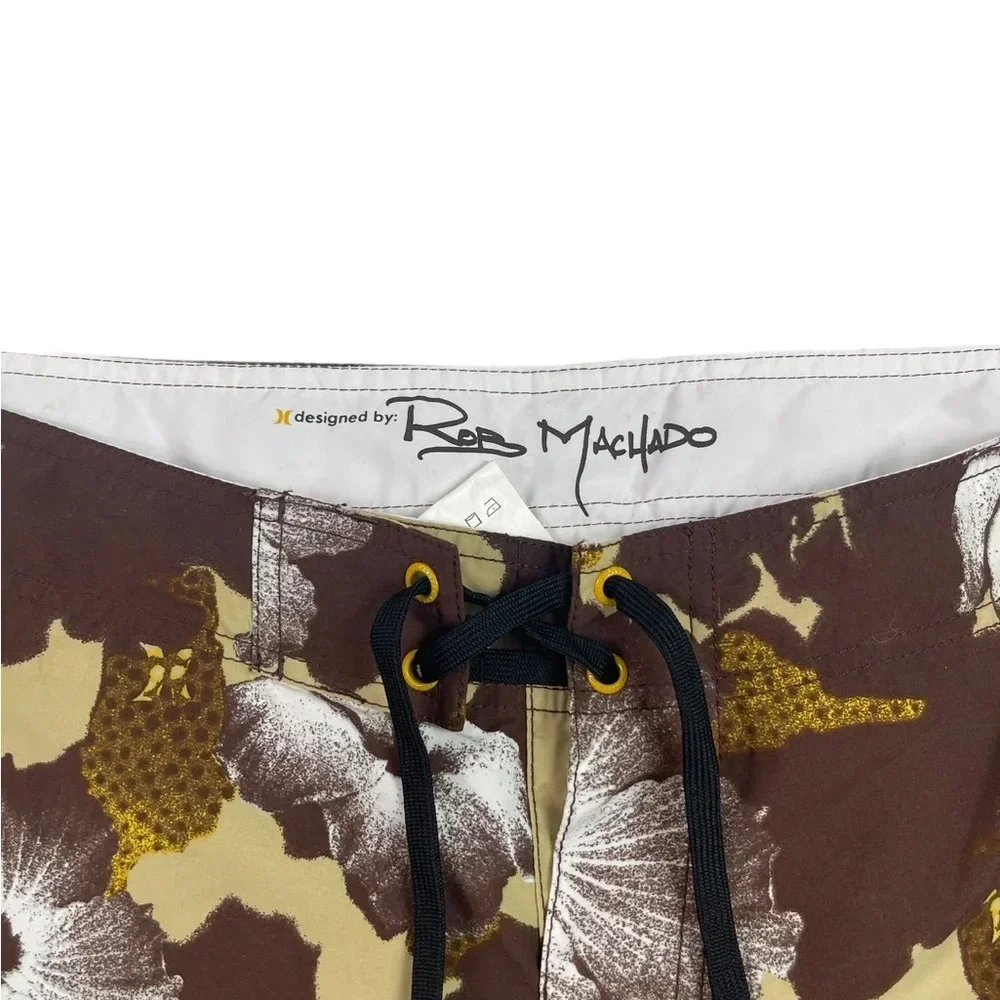 SH421 NWT Mens Hurley Rob Machado Surfer Hawaiian Floral Board Shorts 36